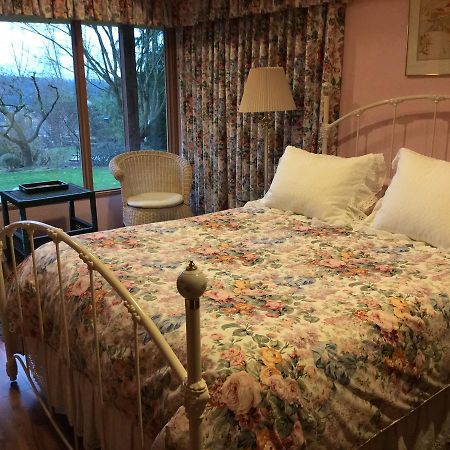 A Cascade View Bed And Breakfast 벨뷰 외부 사진