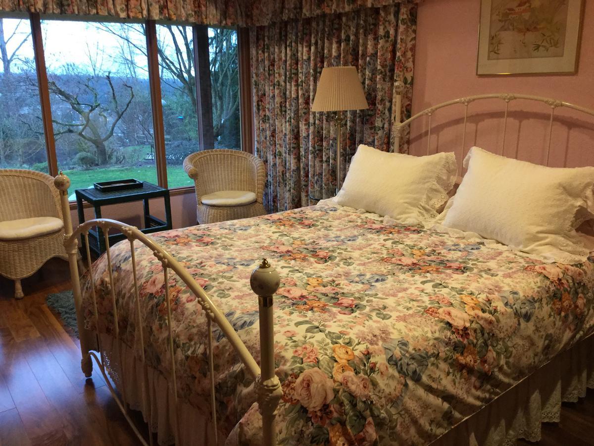 A Cascade View Bed And Breakfast 벨뷰 외부 사진