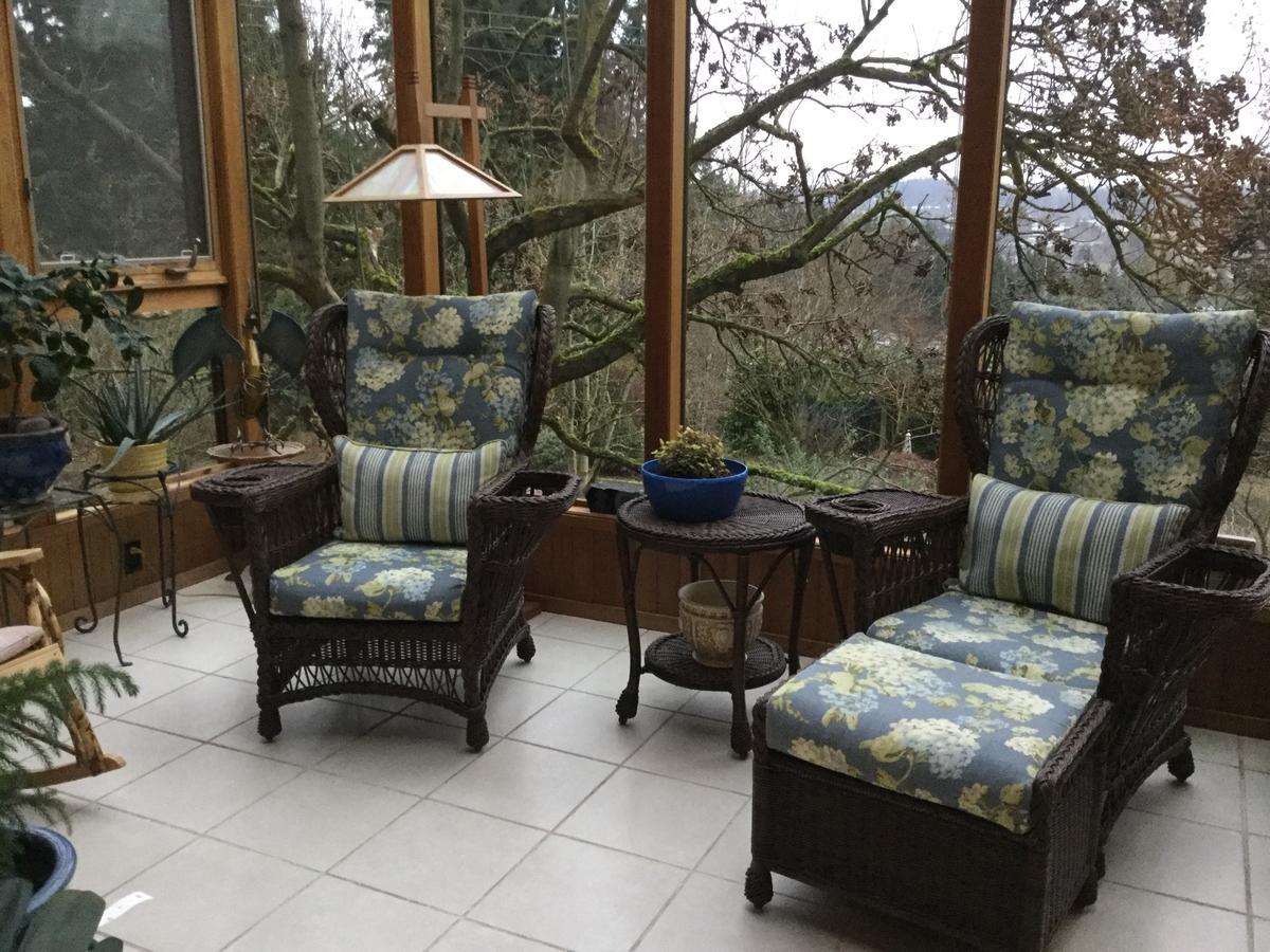 A Cascade View Bed And Breakfast 벨뷰 외부 사진