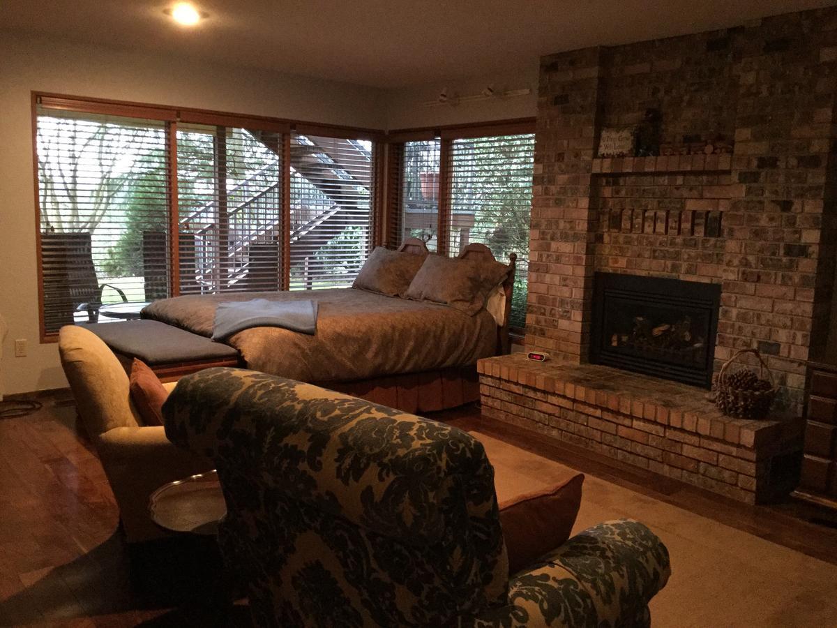 A Cascade View Bed And Breakfast 벨뷰 외부 사진